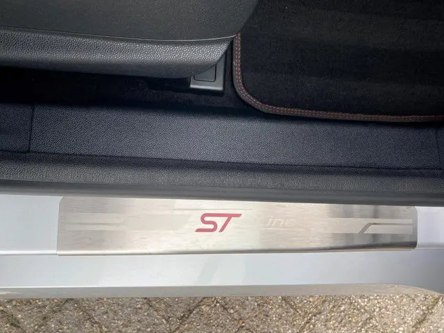 Ford EcoSport 1.0 EcoBoost ST-Line Black 2019 Benzine 24