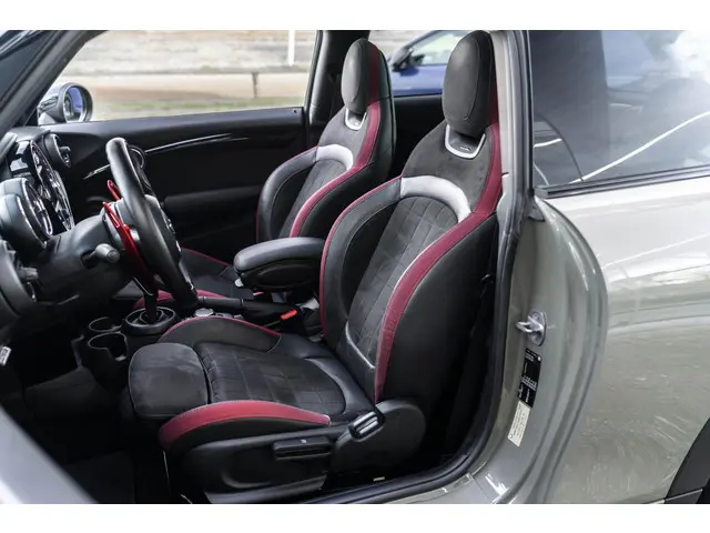 MINI Cooper Mini 2.0 John Works 2018 Benzine 20