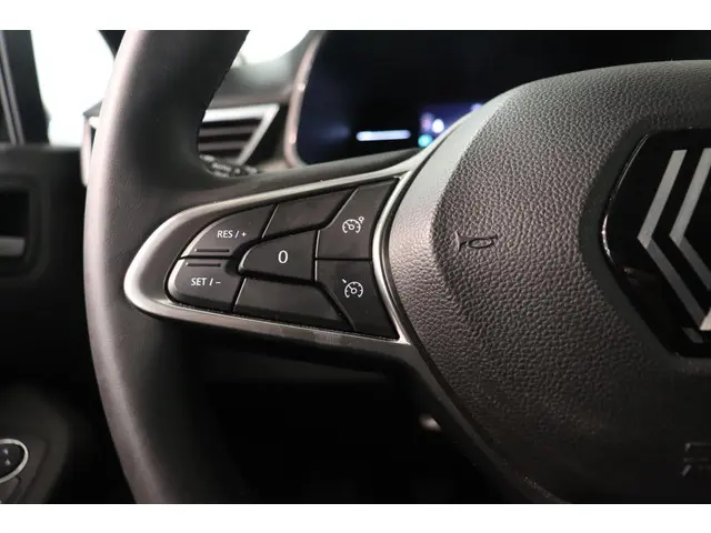 Renault Clio 1.0 TCe 90 GPF evolution 2024 Benzine 18