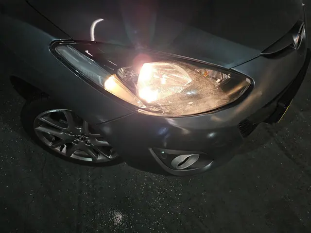 Mazda 2 2