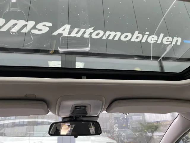 Volvo V60 1.6 T3 R-Design 2013 Benzine 13