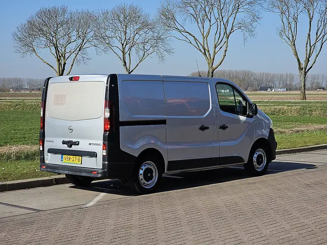 Opel Vivaro 3