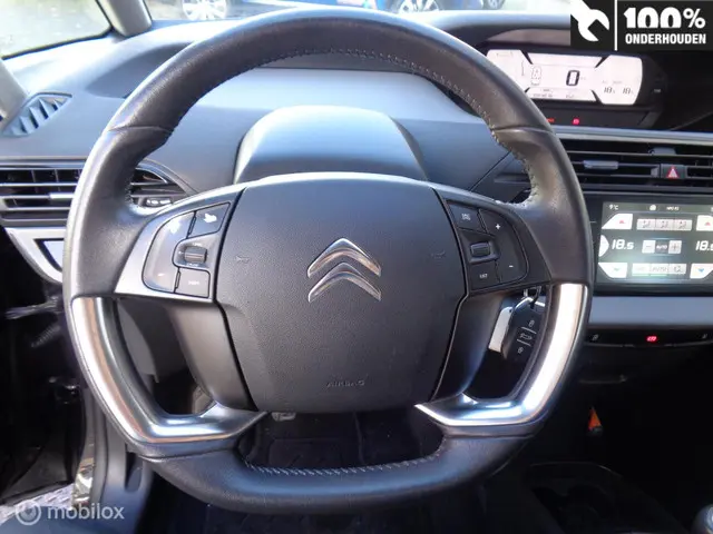 Citroën C4 Picasso 1.2 PureTech Selection 2015 Benzine 11