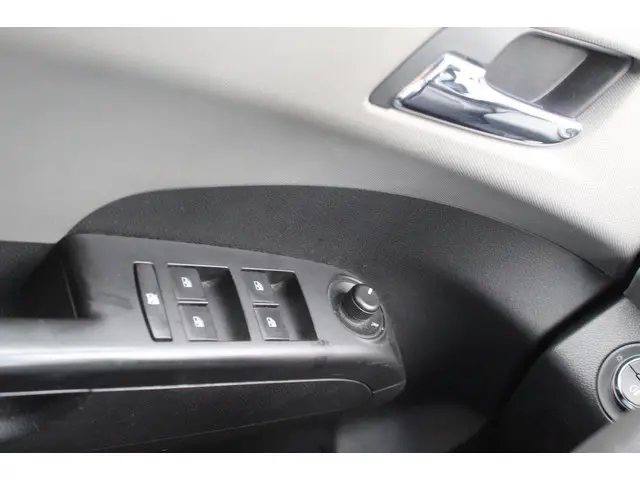 Chevrolet Aveo 1.6 2012 Benzine 12