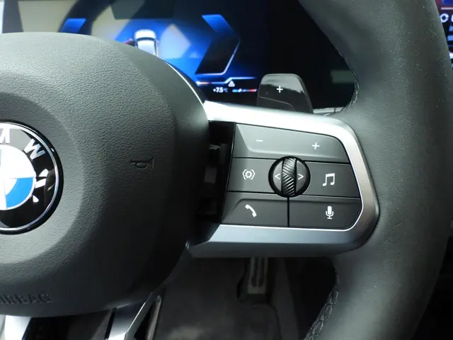 BMW 1 Serie 5-deurs 120 2025 Benzine 15