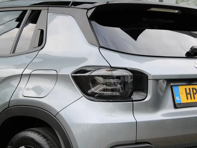 Jeep Avenger 1.2 e-Hybrid Summit 2025 Hybride Benzine 23