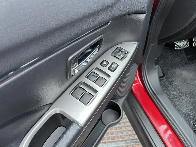 Mitsubishi ASX 2.0 Instyle 2020 Benzine 26