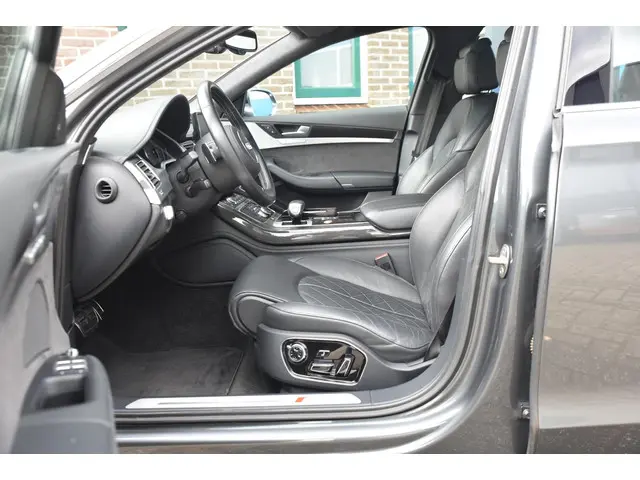 Audi A8 4.0 TFSI S8 quattro Pro Line+ 2013 Benzine 5