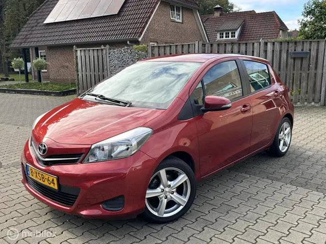 Toyota Yaris 1.3 VVT-i Dynamic / Garantie ! 2012 Benzine 28