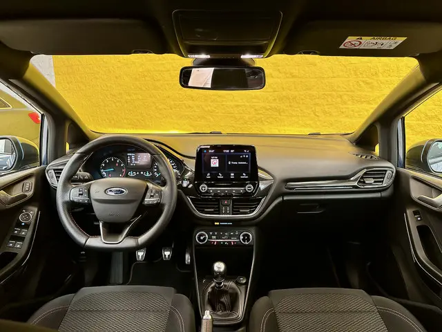 Ford Fiesta 1.0 EcoBoost ST-Line 2021 Benzine 19