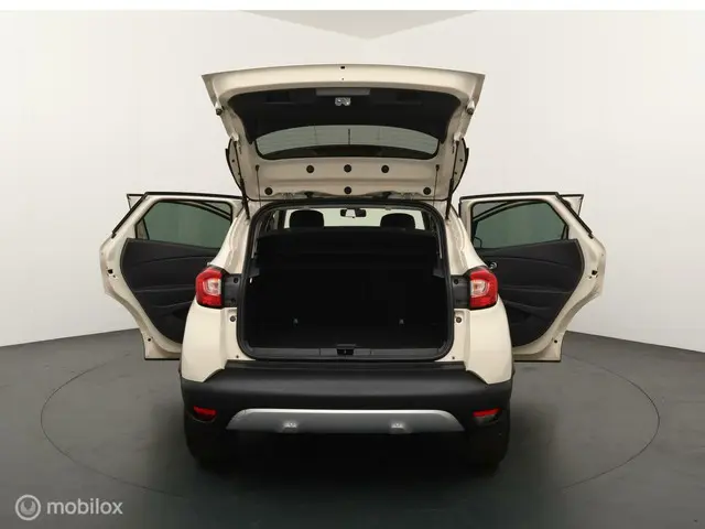 Renault Captur 0.9 TCe Helly Hansen 2015 Benzine 22