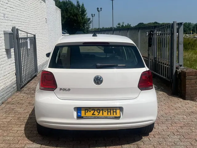 Volkswagen Polo 1.2 Easyline 2013 Benzine 4