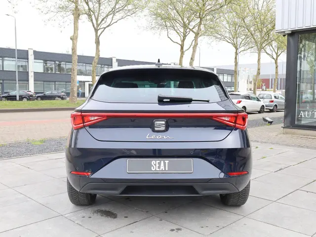 SEAT Leon 1.0 eTSI 2022 Benzine 4