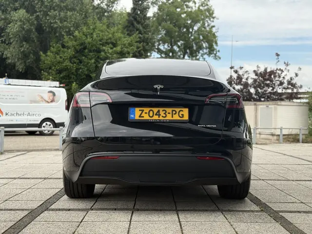 Tesla Model Y Long Range AWD Dual 2024 Elektrisch 5