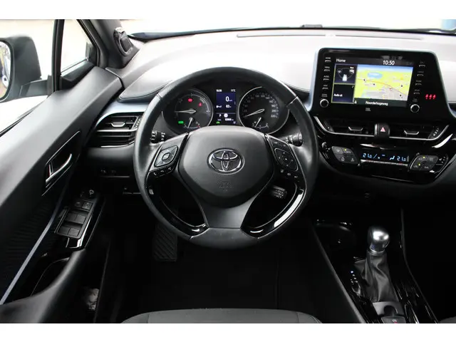Toyota C-HR 2.0 Hybrid Style 2021 Hybride Benzine 18