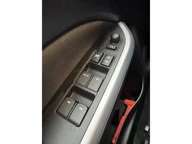 Suzuki Vitara 1.6 High Executive 2016 Benzine 14