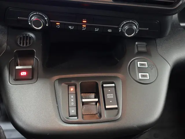 Opel Combo 1.5 BlueHDi 130 S&S L2 2024 Diesel 45