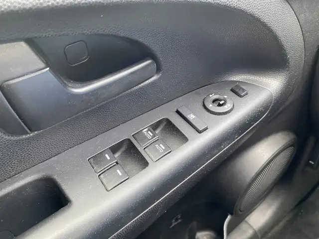 Kia Venga 1.4 CVVT ExecutiveLine 2014 Benzine 20