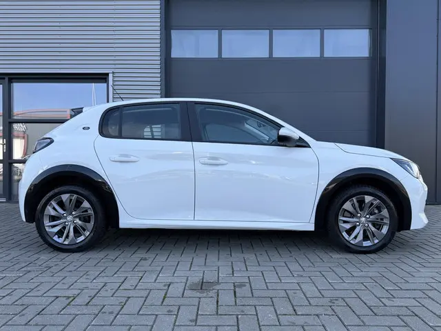 Peugeot e-208 EV Active Pack 50 kWh 2021 Elektrisch 34