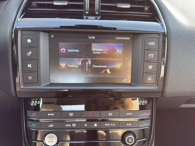 Jaguar XE 2.0 D Prestige Pro Edition 2018 Diesel 14