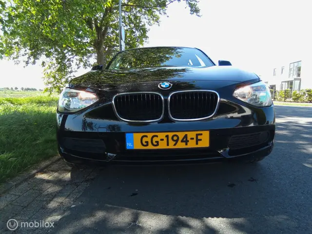 BMW 1 Serie 114i EDE Business 2013 Benzine 4