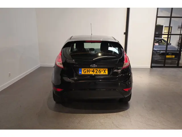 Ford Fiesta 1.0 Style 2015 Benzine 6