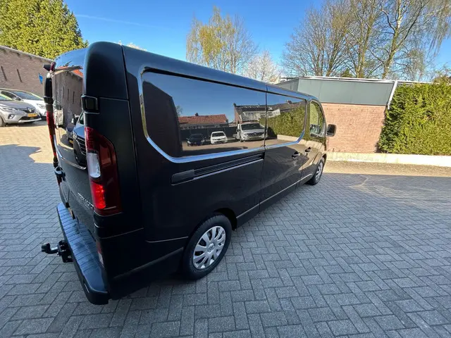 Renault Trafic 2.0 dCi 145 T29 L2H1 Luxe 2020 Diesel 4
