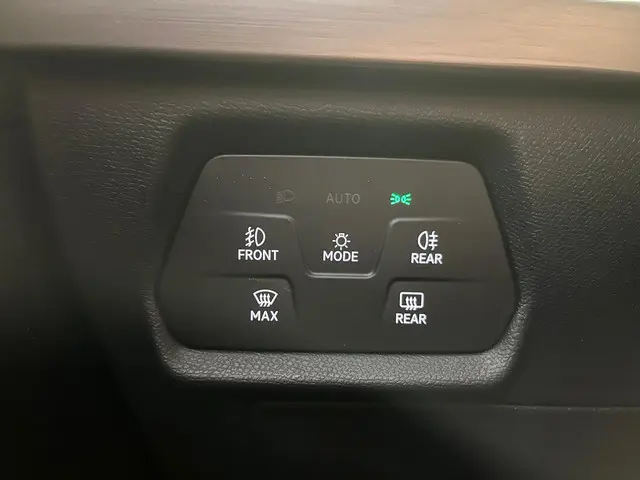 SEAT Leon 1.5 eTSI FR Business Intense 2021 Benzine 36