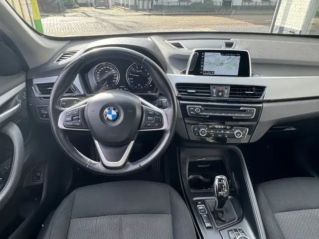 BMW X1 xDrive20i High Executive Ed. 2019 Benzine 17
