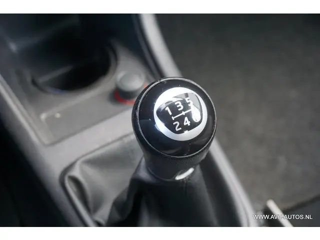 Volkswagen up! 1.0 move up! 2012 Benzine 16