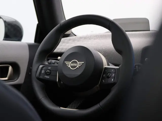 MINI 3-Deurs C 2025 Benzine 27