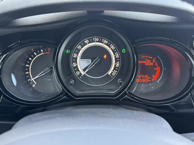 Citroën C3 1.0 PureTech Exclusive 2015 Benzine 10