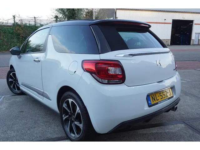 DS DS 3 Cabrio 1.2 PureTech So Chic 2017 Benzine 27