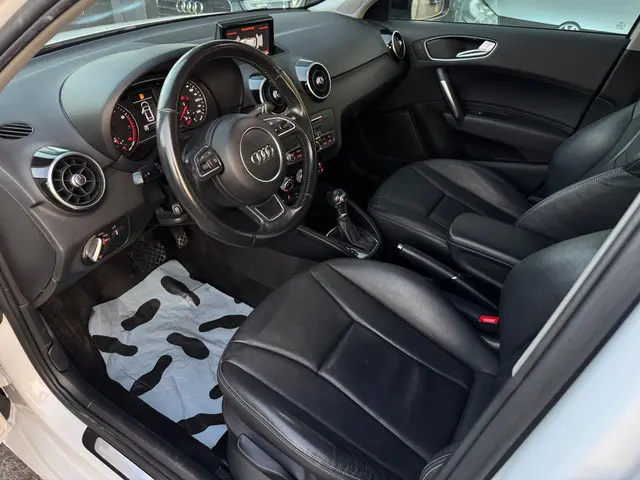 Audi A1 Sportback 1.0 TFSI Adrenalin 2017 Benzine 12