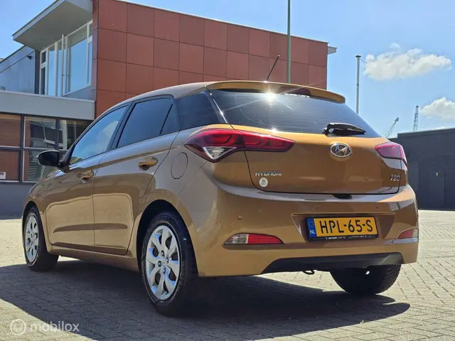 Hyundai i20 1.2 HPi-MotionPremium✅️Apk✅️Airco✅️ 2015 Benzine 8