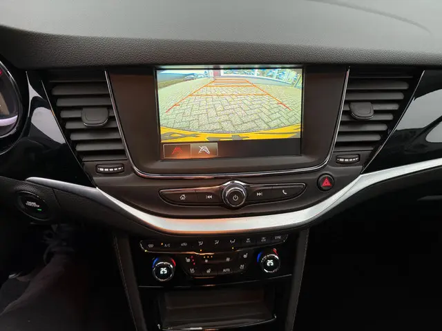 Opel Astra 1.2 Launch Elegance 2020 Benzine 18