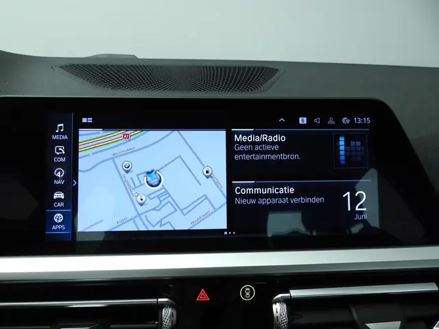 BMW 3 Serie Sedan 330e 2019 Hybride Benzine 26