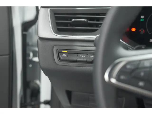 Renault Captur Mild Hybrid 160 EDC Techno 2024 Benzine 39