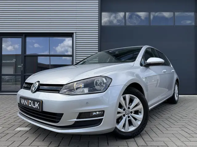 Volkswagen Golf 1.0 TSI Comfortline 2015 Benzine 2