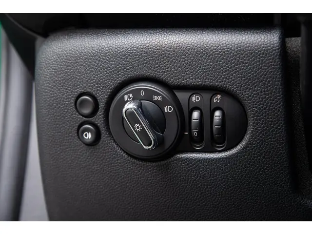 MINI Cooper S 2.0 Resolute Edition JCW 2023 Benzine 56