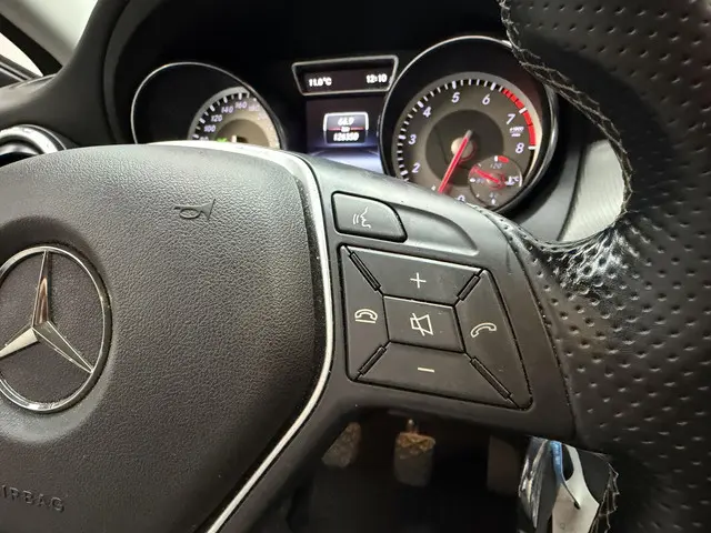 Mercedes-Benz GLA 200 Ambition 2014 Benzine 10