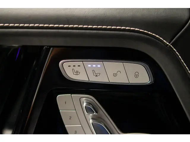Mercedes-Benz G-Klasse G63 AMG 2020 Benzine 32