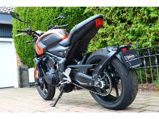 Triumph Trident 660 ABS MIVV EXHAUST 2023 Benzine 25