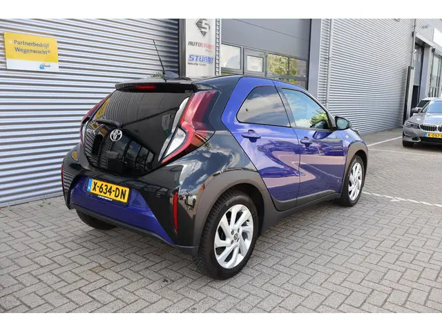 Toyota Aygo X 1.0 VVT-i S-CVT first 2022 Benzine 11