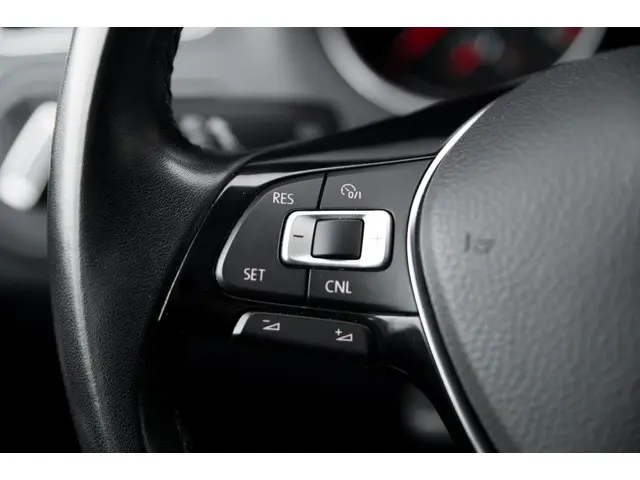 Volkswagen Polo 1.0 BlueMotion*5-Deurs*Airco* 2015 Benzine 23