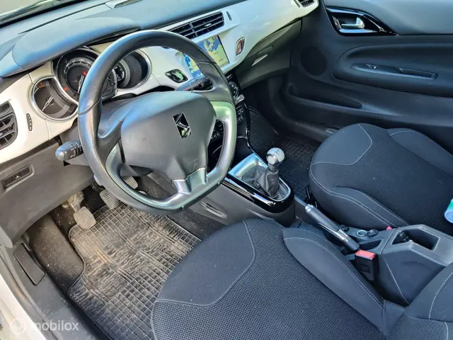 Citroën DS3 1.2 VTi So Chic 2013 Benzine 8