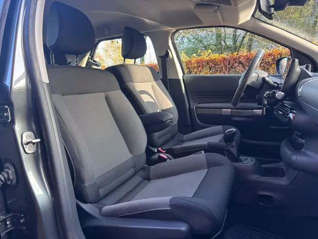 Citroën C4 Cactus 1.2 PureTech Business 2015 Benzine 16