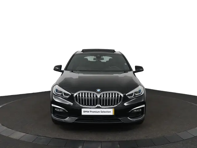 BMW 1 Serie 118i High Executive 2021 Benzine 12