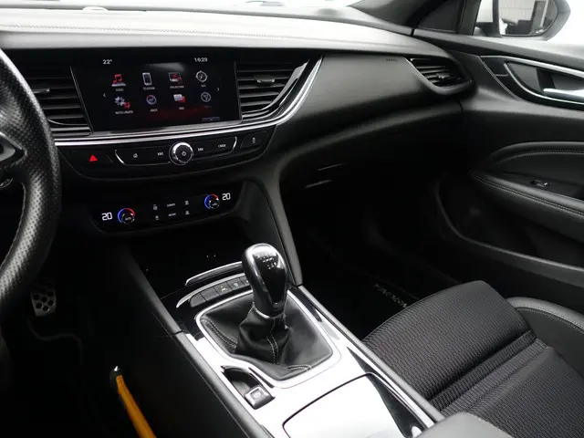 Opel Insignia Grand Sport 1.5 Turbo OPC Line+ 2018 Benzine 8