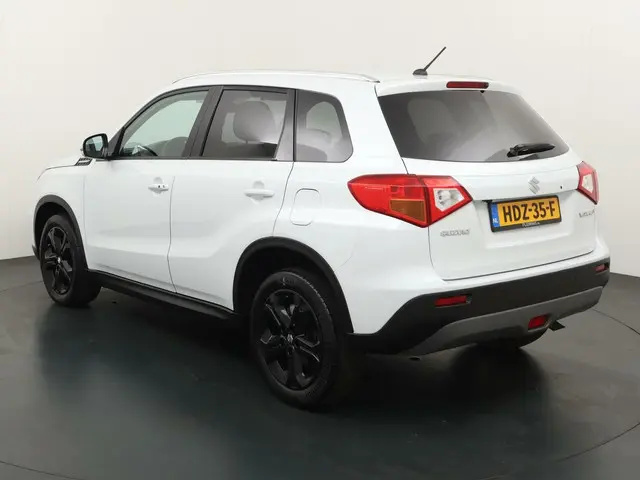 Suzuki Vitara 1.4 S 2018 Benzine 3